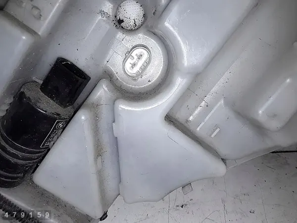 Réservoir de lave-glace BMW 1 Series F20 2012 image 4