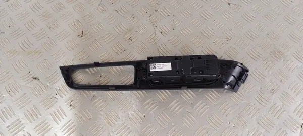 Fensterschalter Volvo V60 I 31343102 image 3