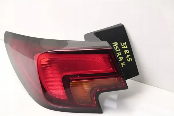 Luz trasera izquierda Opel Astra K HB 15- 39015943 image 2