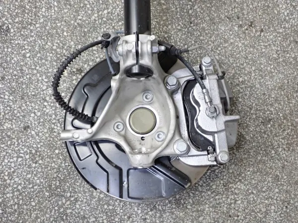Pivot de roue droit OEM 11N413023P 2WD Ford Capri image 5