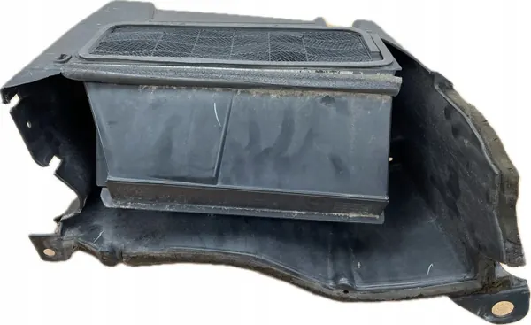OEM 55038179AF Interieurfilterbehuizingkap image 2