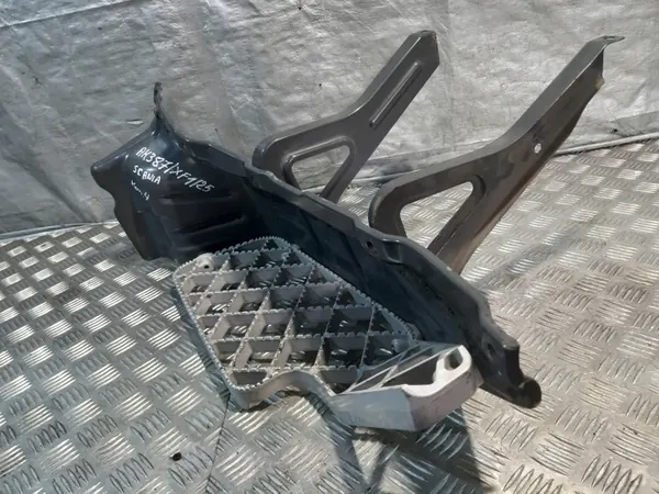 OEM 1426107 Scania övre stepplatta, vänster sida image 5
