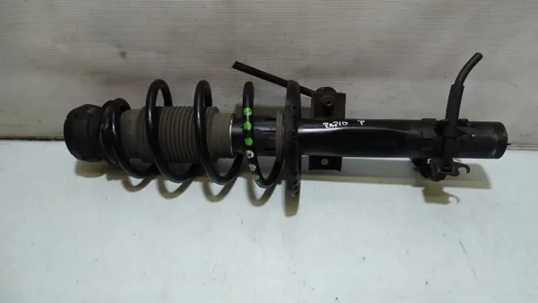 OEM 000 McPherson etu-oikea Skoda Rapid 1.2TSI:lle image 2