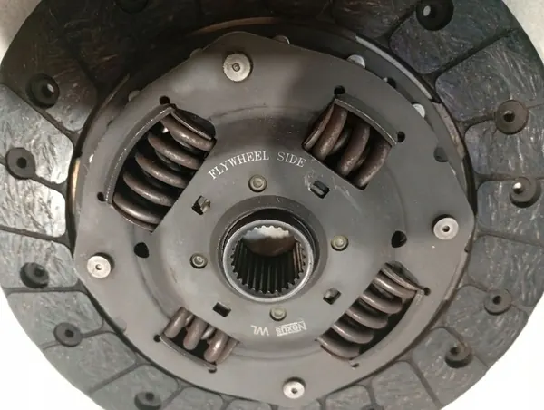 Embreagem completa VW Golf IV 1.4 16V OEM 027105273D image 9