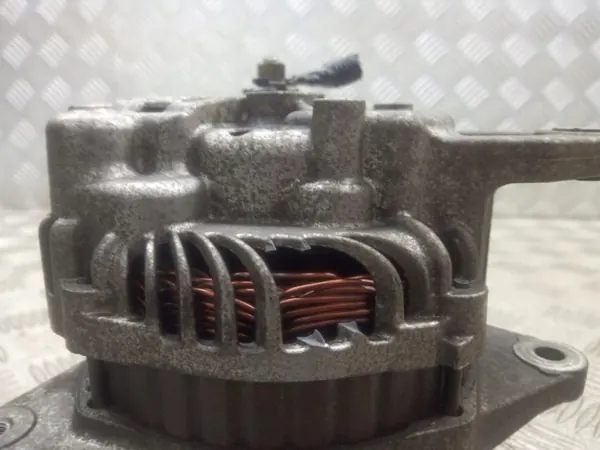 Vaihtovirtageneraattori Mitsubishi Lancer VII 2.0 16V OEM 1800A067 image 5