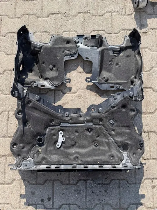 Jeu de couvercle cloison OEM A1676200203 Mercedes W167 image 2