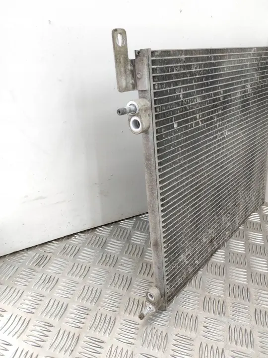 Opel Signum 2007 Jäähdytin / A/C Kondensaattori OEM 12805059 image 3