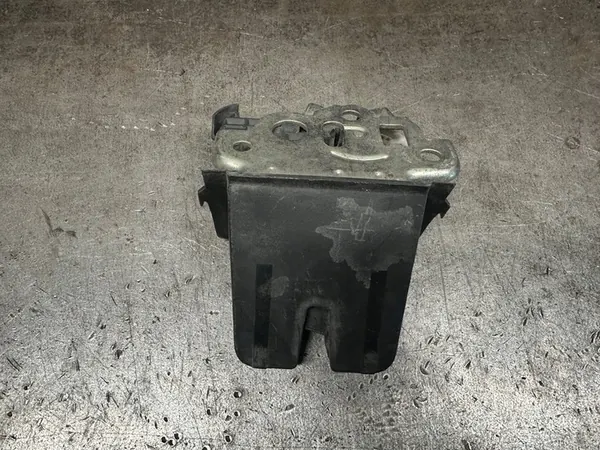 AUDI SKODA SUPERB II Takaluukun Lukko 4F9827383E image 2