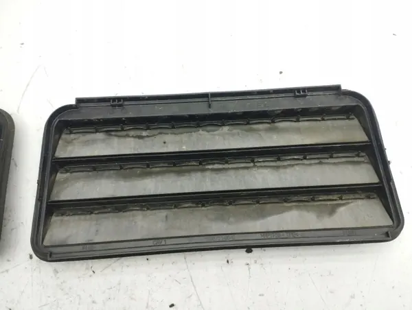 Tesla Model 3 2022 Bakre stötfångare ventilationsgallret OEM 20220205 image 4