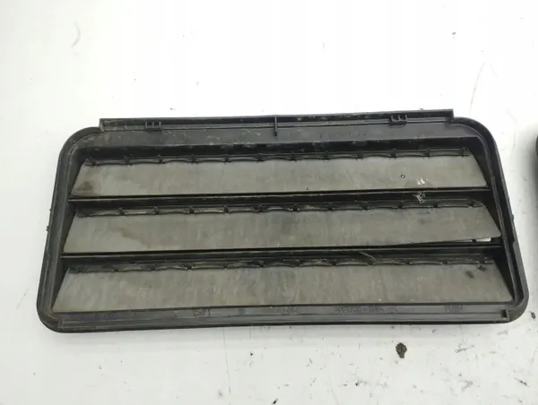 Tesla Model 3 2022 Bakre stötfångare ventilationsgallret OEM 20220205 image 5