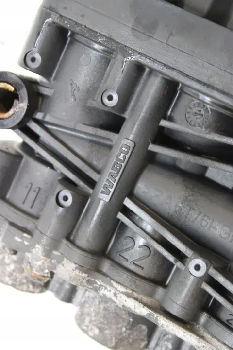 Válvula ECAS OEM A0013271325 para Mercedes Actros MP4 image 8