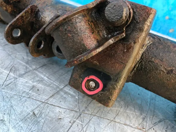 Viga do eixo traseiro OEM 2K5500051H VW Caddy image 5