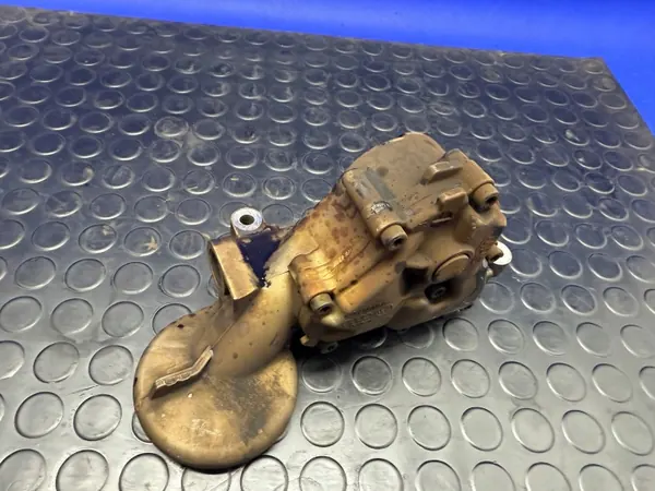Bomba de aceite usada OEM 06E115105G para Audi A6 C6 3.2 FSI image 3