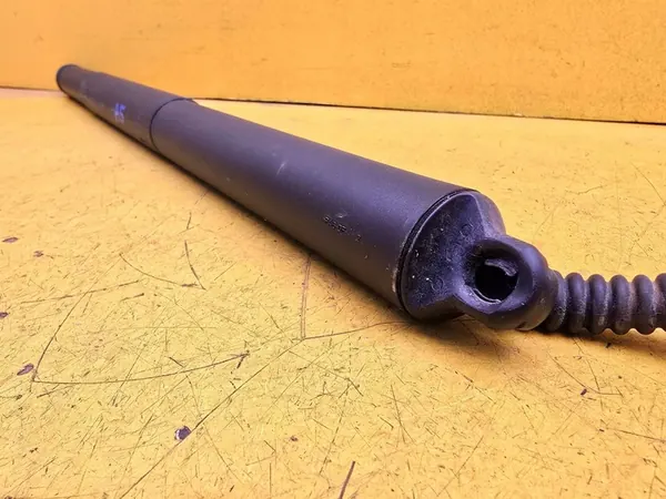 Audi A5 SPORTBACK 8W Bagageutryckare 8W8827851A image 2