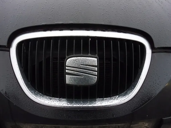 Paraurti anteriore con fendinebbia SEAT Altea Toledo III image 6