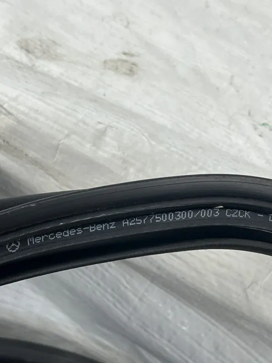Junta de maletero OEM 2577500300 para Mercedes CLS image 10