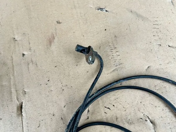 MERCEDES SPRINTER 906 ABS SENSOR A9065404217 image 3