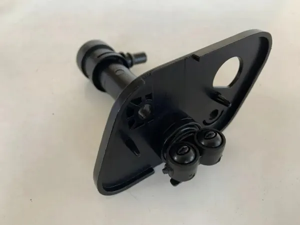 Linke Scheinwerferreinigungsdüse OEM 4M0955101A image 3
