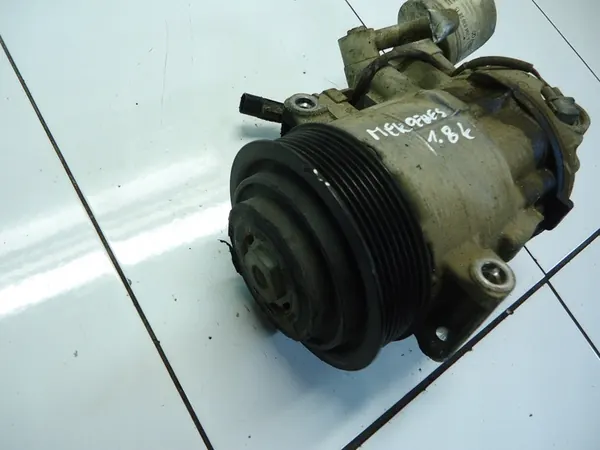 Compresor de aire acondicionado Mercedes C W203 W204 1.8K image 2