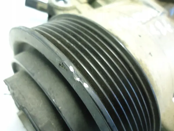 Compresor de aire acondicionado Mercedes C W203 W204 1.8K image 3