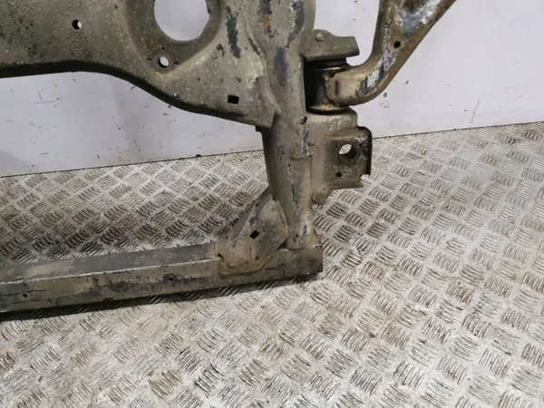 Mercedes-Benz Vito Viano W639 Vorderes Hilfsrahmen OEM AMD187701 image 6