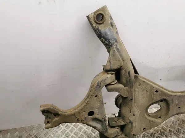 Mercedes-Benz Vito Viano W639 Vorderes Hilfsrahmen OEM AMD187701 image 8