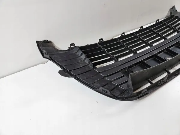 TOYOTA YARIS 3 III HYBRID GRIGLIA ANTERIORE image 4