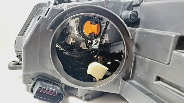 VW TIGUAN I LIFT 2011+ Farol Direito 5N1941006B image 8