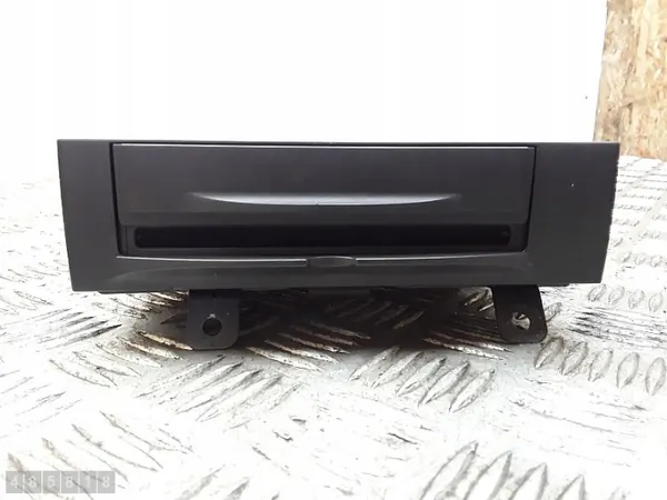 Gebrauchter Volvo CD-Wechsler OEM 307326611 V50 image 2