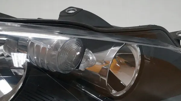 Volkswagen OE 5K2941006H Farol image 4