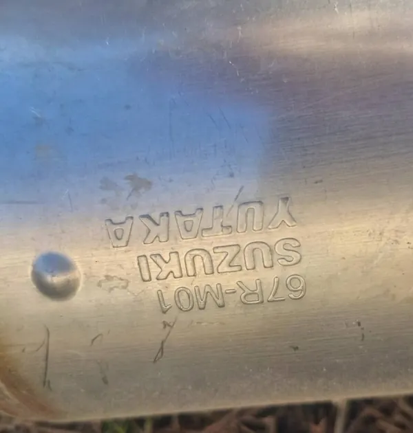 Suzuki Auspuffendstück OEM - Gebrauchter Zustand image 3