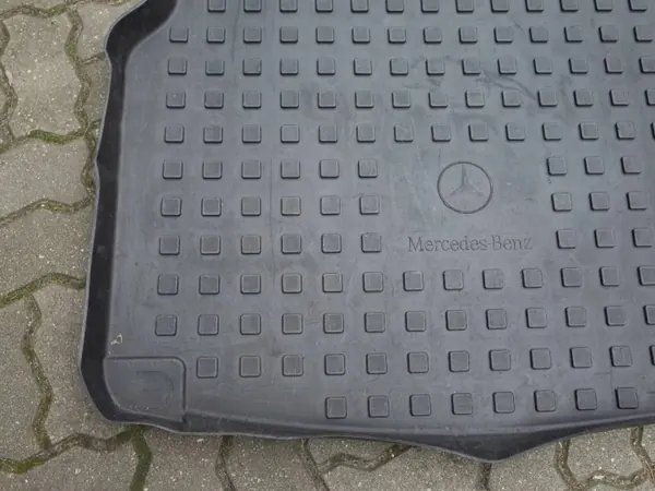 Alfombrilla maletero Mercedes-Benz C W204 OEM A2048140341 image 4