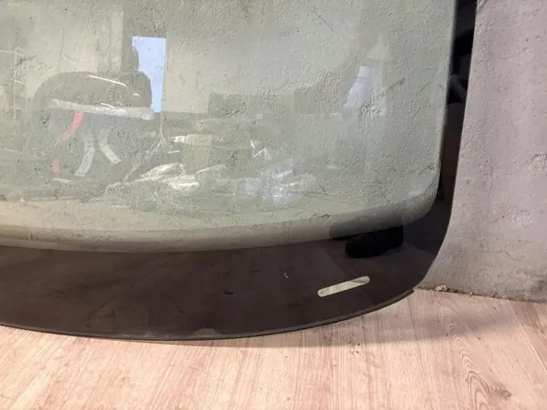 VW CADDY III LIFT 10-15 etutuuletin OEM käytetty image 9