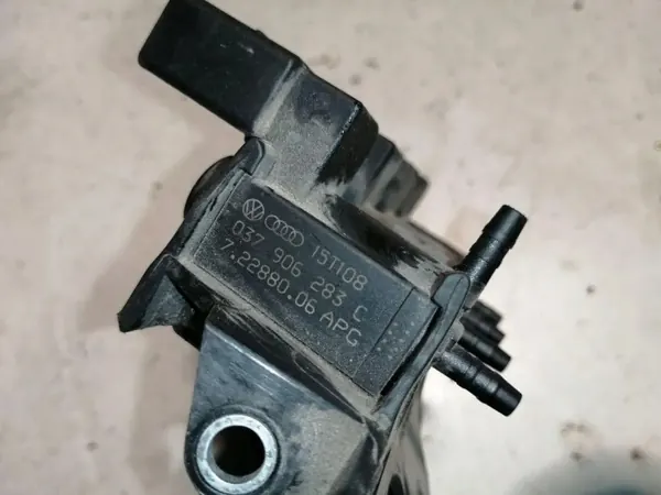 Vakuumventil / Turbosolenoid OEM 06E133520M image 5