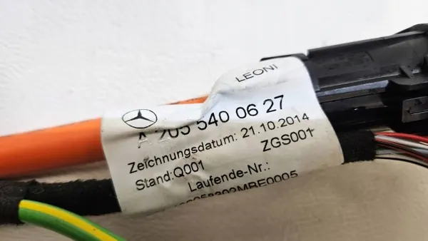 Mercedes W205 C-luokan plug-in hybridin latauspistoke OEM A2055400627 image 7