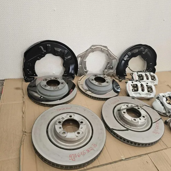 Kit de freins Porsche Taycan OEM 9J1 - Avant & Arrière image 3