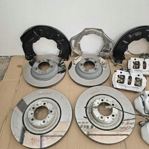 Kit de freins Porsche Taycan OEM 9J1 - Avant & Arrière image 6