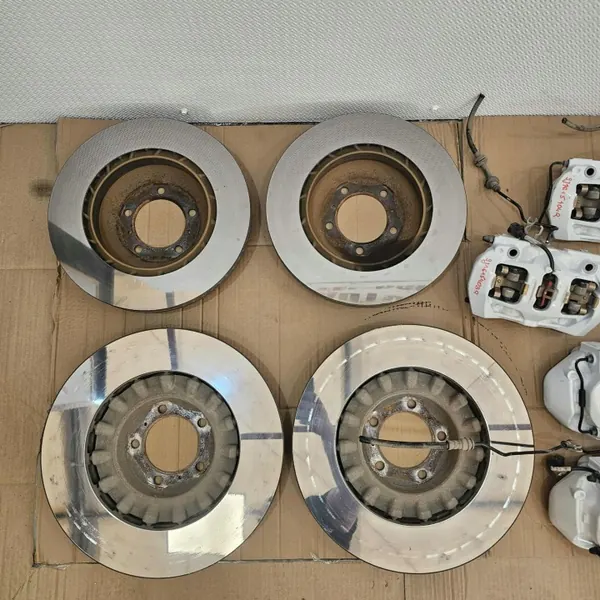 Kit de freins Porsche Taycan OEM 9J1 - Avant & Arrière image 9
