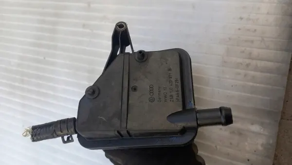 Réservoir direction assistée OEM 01 pour VW Golf IV 1.6 image 2