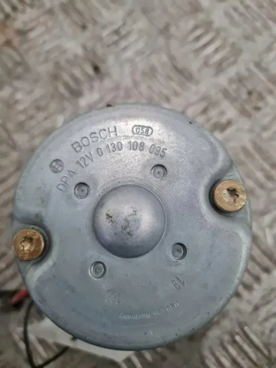 Pompe hydraulique d'occasion OEM 1165904 BMW X5 E53 image 3