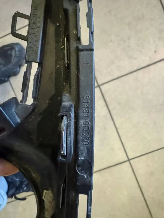 TOYOTA YARIS 2015-2019 Copertura Faro Destro image 3