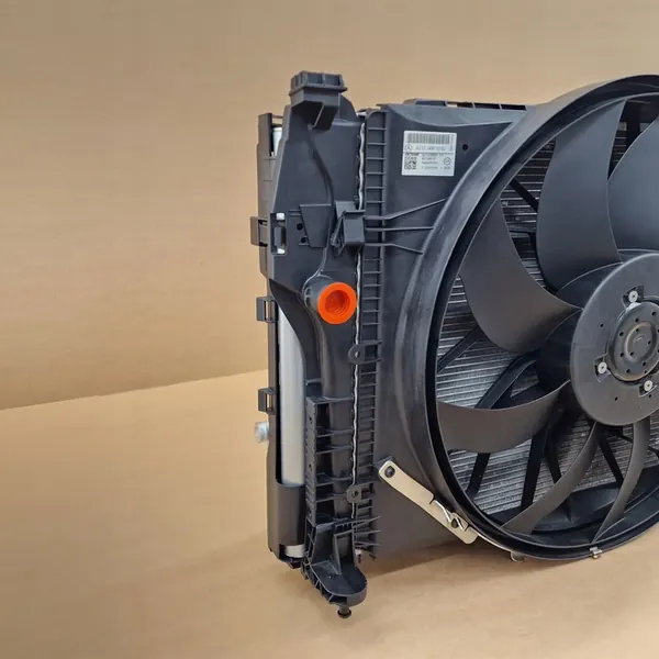 Mercedes W176 A45 AMG Radiatoren image 3