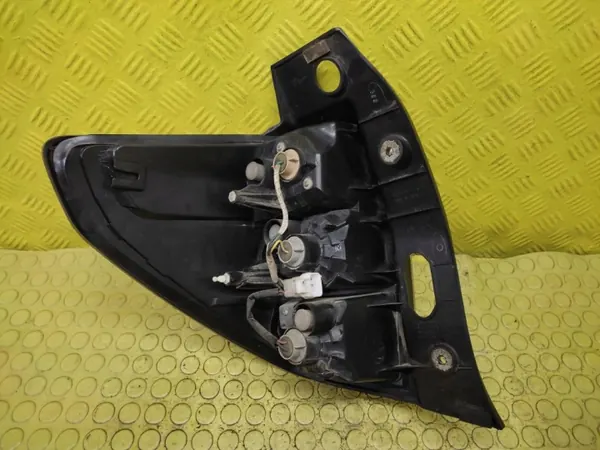Subaru Forester 2 Achterlicht Rechts OEM FROST_3-132684 image 3