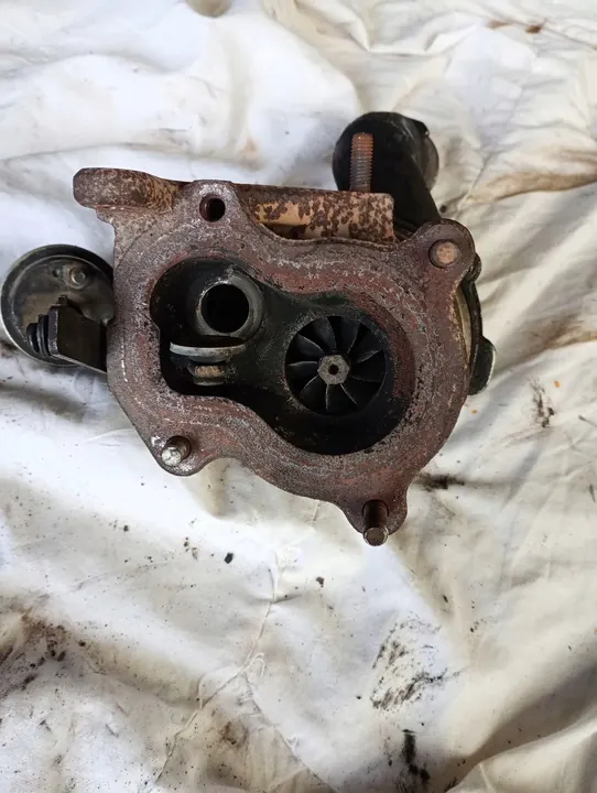 Turbo Renault Megane Laguna 1.9 image 2