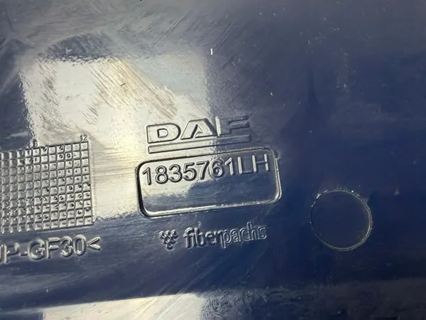 Aileron de cabine gauche DAF XF 106 OEM 1835761 LH image 7