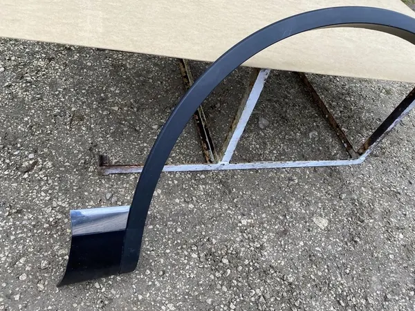 Höger skärmkåpa VW Touareg 7P 2010- OEM 7P6853718C image 2