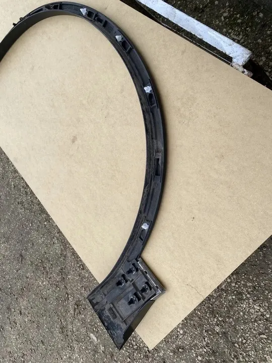 Höger skärmkåpa VW Touareg 7P 2010- OEM 7P6853718C image 6