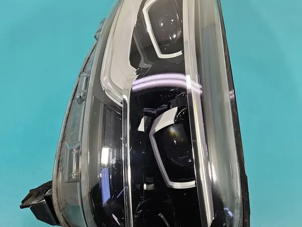 Oikea Full LED Ajovalo Renault Kadjar 15-22 OEM 260105570R image 4