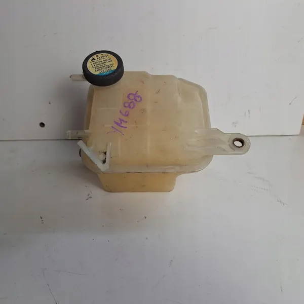 Mitsubishi Grandis OE compensatietank image 7