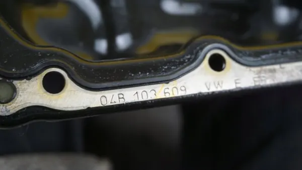 Ölwanne OEM 04B103601H für 1.4 TDI 90PS image 3